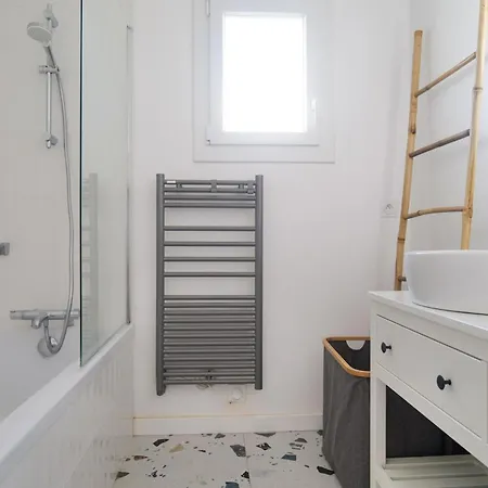 Holiday home Superbe Maison Renovee Avec Piscine D'olonne - 8 Personnes *